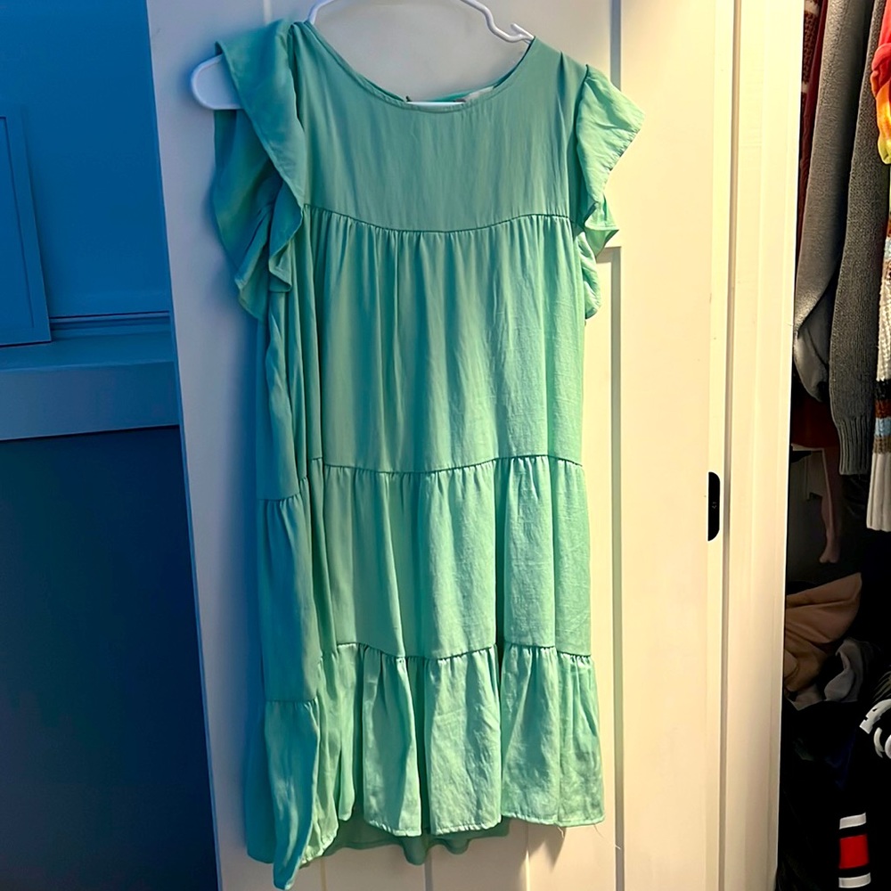 Altar’d State dress. Size M. Has pockets Selling for 25 willing to negotiate!